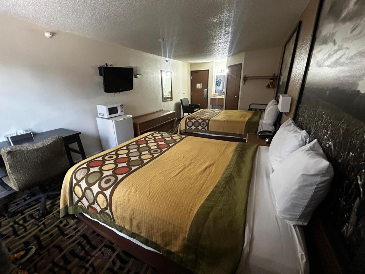 Oyo West Point Inn 외부 사진